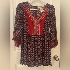 Flying Tomato Dress Sz S Burgundy Print Lace 3/4 Trimmed Sleeves Embroidered